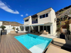Luxusvilla Morelli mit Meerblick und Pool